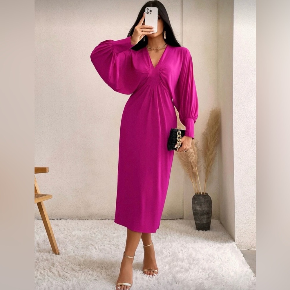 Batwing Sleeve Split Back Fuschia Fitted Dress – Size L – NWOT - Picture 4 of 8